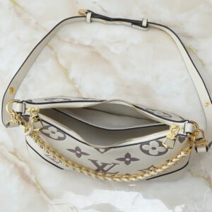 【AT13918】Monogram 純白エンボスカーフスキンハンドバッグ、都会的な女性のための究極のファッションアイテム | LV