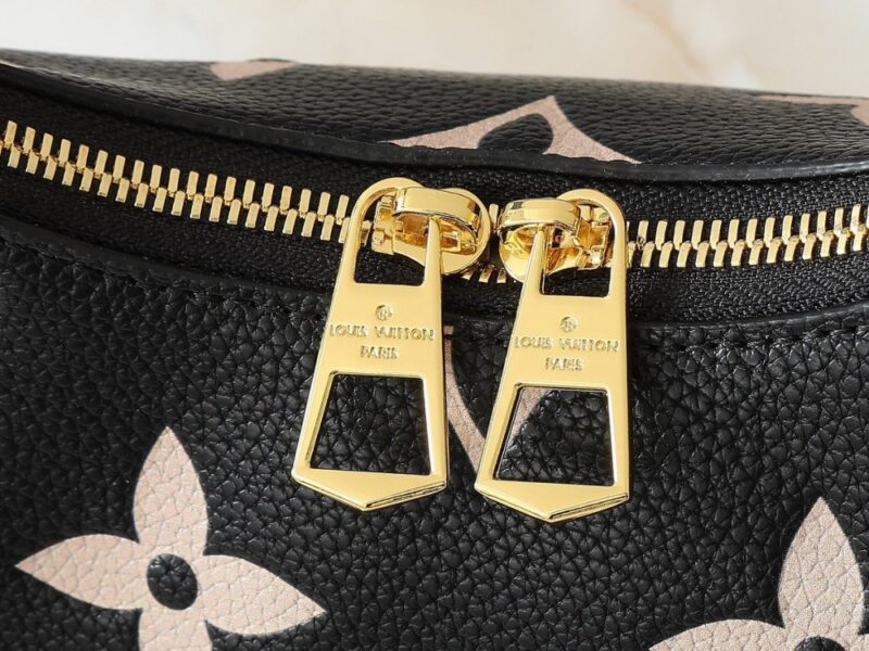 【AT13920】ルイ・ヴィトンのモノグラムエンボス牛革ハンドバッグ、豪華なファッションアクセサリー | Louis Vuitton