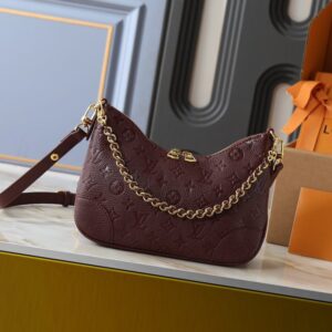 【AT13921】ルイ・ヴィトンのブローニュハンドバッグ - ゴールドチェーンデザインとワインレッドカラー | Louis Vuitton Paris
