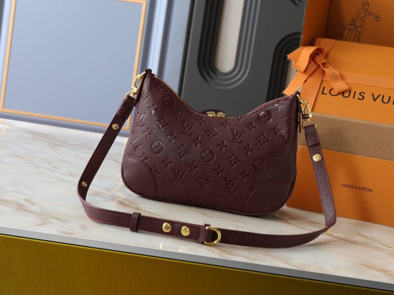 【AT13921】ルイ・ヴィトンのブローニュハンドバッグ - ゴールドチェーンデザインとワインレッドカラー | Louis Vuitton Paris