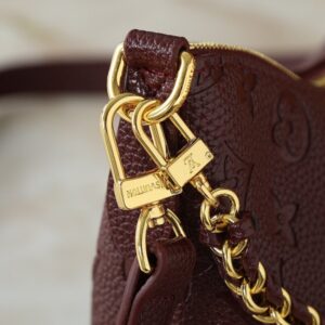 【AT13921】ルイ・ヴィトンのブローニュハンドバッグ - ゴールドチェーンデザインとワインレッドカラー | Louis Vuitton Paris