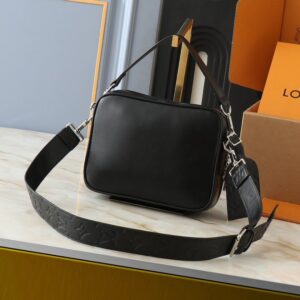 【AT13922】ルイ・ヴィトンLV黒牛革ハンドバッグ パール飾りリベット装飾付き | Louis Vuitton Malletier