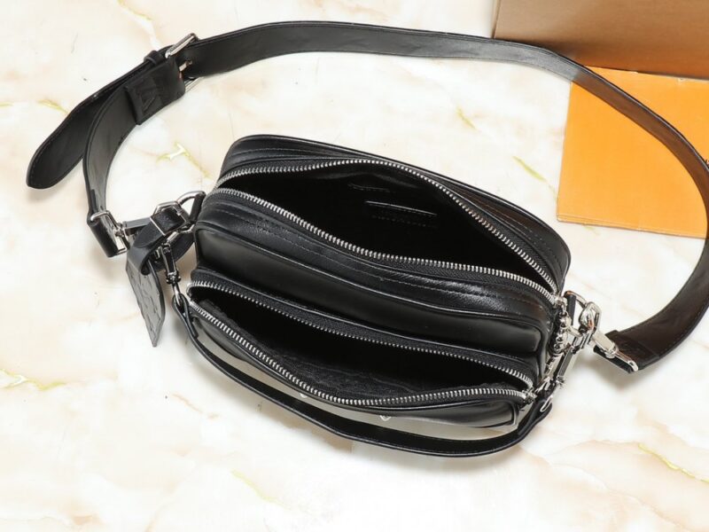 【AT13922】ルイ・ヴィトンLV黒牛革ハンドバッグ パール飾りリベット装飾付き | Louis Vuitton Malletier