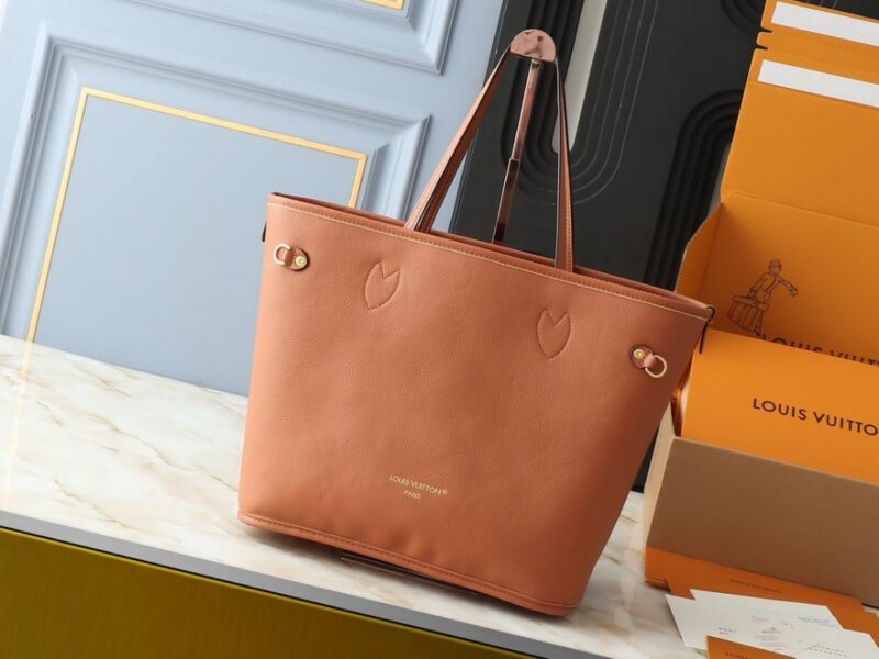 【AT13929】ルイ・ヴィトン Nevafuru キャンバストートバッグ - 実用性と贅沢の完璧なバランスを体現 | Louis Vuitton
