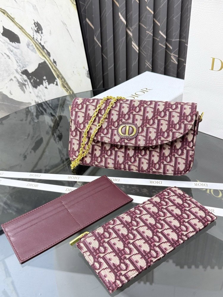 【AT13940】ディオールDior秋冬2025斜め掛けバッグ 豊かな高級感を体験 | Dior Paris