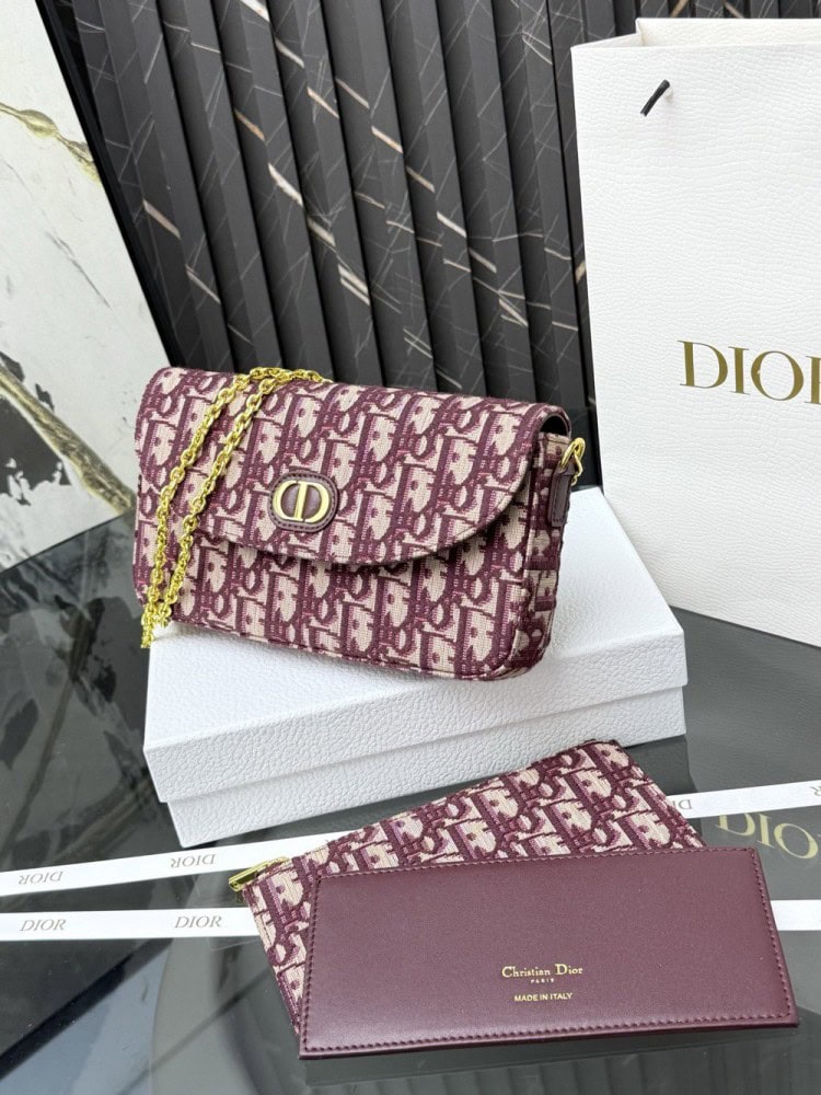 【AT13940】ディオールDior秋冬2025斜め掛けバッグ 豊かな高級感を体験 | Dior Paris