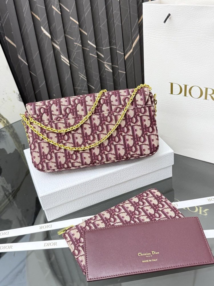 【AT13940】ディオールDior秋冬2025斜め掛けバッグ 豊かな高級感を体験 | Dior Paris