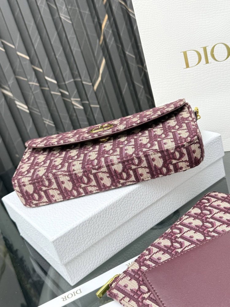 【AT13940】ディオールDior秋冬2025斜め掛けバッグ 豊かな高級感を体験 | Dior Paris