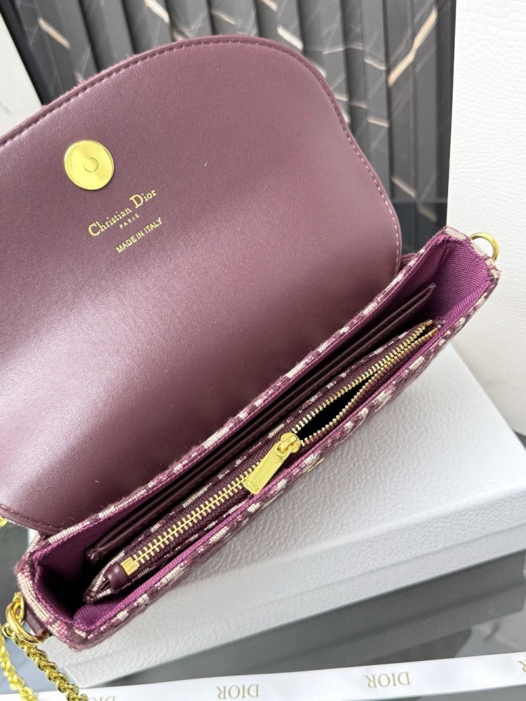 【AT13940】ディオールDior秋冬2025斜め掛けバッグ 豊かな高級感を体験 | Dior Paris