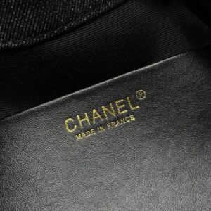 【AT13946】Chanelのクラシックなダイヤ柄バケツバッグ、エレガントなデザインで華やかに！ | Chanel