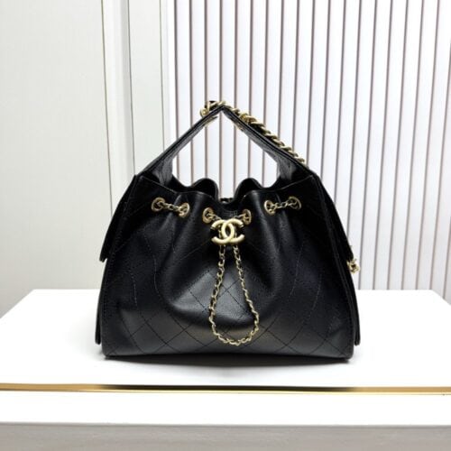 【AT13948】プラダ（Prada）風 ダイヤ柄牛革アクセサリーバッグ、ヴィンテージなゴールドチェーン付き | Chanel