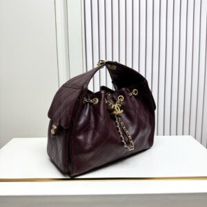 【AT13950】高級なダイヤモンド柄牛革アンダーバッグ - 優雅なワインレッド色 Prada Bag | Chanel