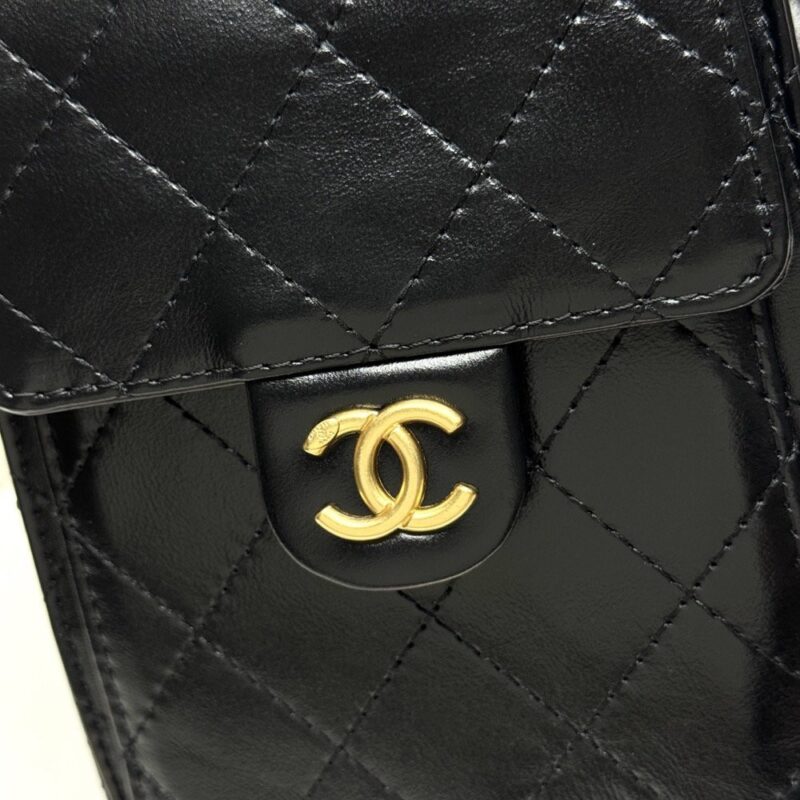 【AT13952】高級牛革チェーンバッグ - ブラックゴールドのエレガントなダイヤモンド柄デザイン | Chanel