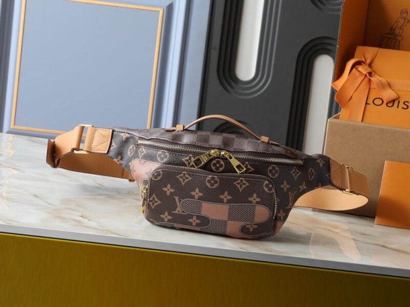 【AT13955】ルイ・ヴィトン ラッシュ ウエストバッグ LVウエストポーチ ブラウン柄 豪華ファッションデザイン | Louis Vuitton