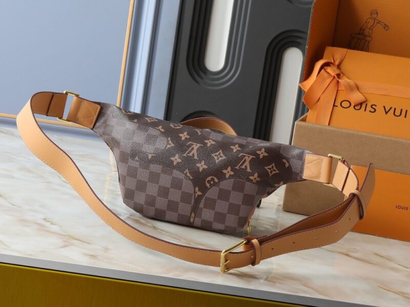 【AT13955】ルイ・ヴィトン ラッシュ ウエストバッグ LVウエストポーチ ブラウン柄 豪華ファッションデザイン | Louis Vuitton