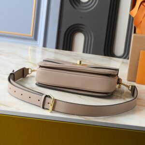 【AT13956】プラダ Prada レザーハンドバッグ ゴージャスなデザインと実用性 ハイエンドファッション女性向け | Louis Vuitton