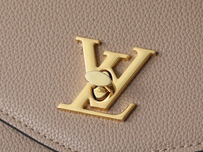 【AT13956】プラダ Prada レザーハンドバッグ ゴージャスなデザインと実用性 ハイエンドファッション女性向け | Louis Vuitton
