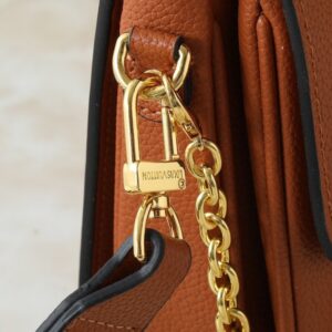 【AT13957】ルイ・ヴィトンTwistシリーズスエードレザーハンドバッグ - エレガントなラグジュアリーアクセント | Louis Vuitton Paris