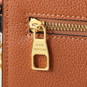 【AT13957】ルイ・ヴィトンTwistシリーズスエードレザーハンドバッグ - エレガントなラグジュアリーアクセント | Louis Vuitton Paris