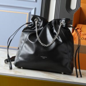 【AT13959】LV VibeシリーズのOff Duty中サイズのハンドバッグ - 黒の革とLV Circleロゴ - 光沢と上質な羊皮革の組み合わせ | Louis Vuitton