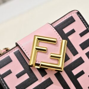 【AT13967】高級なFendi（フェンディ）FF Diamondsシリーズのピンク＆ブラック幾何学模様財布 | Fendi Roma