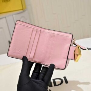 【AT13967】高級なFendi（フェンディ）FF Diamondsシリーズのピンク＆ブラック幾何学模様財布 | Fendi Roma
