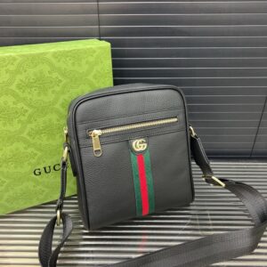 【AT14117】グッチ/Gucci クラシックな上質牛革ショルダーバッグ - 高級感とファッションセンスの融合 | Gucci