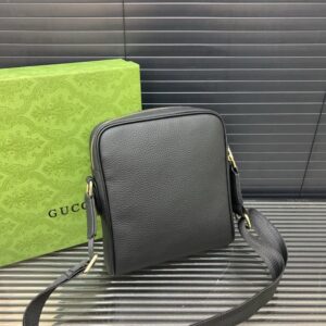 【AT14117】グッチ/Gucci クラシックな上質牛革ショルダーバッグ - 高級感とファッションセンスの融合 | Gucci