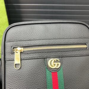 【AT14117】グッチ/Gucci クラシックな上質牛革ショルダーバッグ - 高級感とファッションセンスの融合 | Gucci