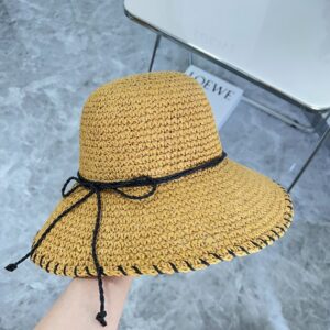 【AT1601】💛防塵バッグが付属しています。【YSLイヴ・サンローラン】2024年新作のシャネル風蝶々結び密織りリゾートハット、街や旅行に最適なアイテム。