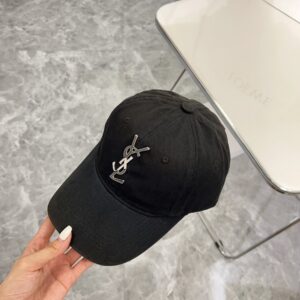 【AT1617】【YSLサンローラン】2024新作の金属製ワークキャップ🧢男女兼用～デイリーカジュアルに最適💛防塵袋付き。