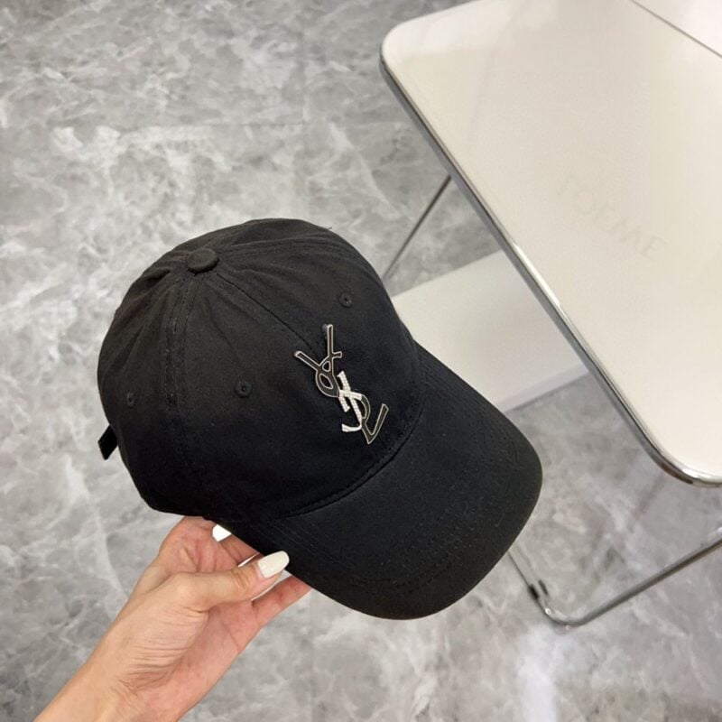 【AT1617】【YSLサンローラン】2024新作の金属製ワークキャップ🧢男女兼用～デイリーカジュアルに最適💛防塵袋付き。