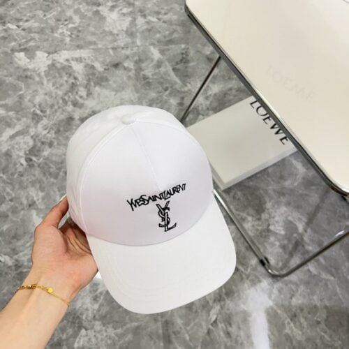 【AT1625】 YSLサンローラン2024新作刺繍入り専用キャップ、男女兼用～コーディネートに日常使いに最適💛防塵袋付き。
