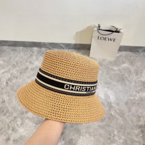 【AT1628】💛【DIORディオール】2024年の新作大きな編み帽子、ストローハット。夏の海辺で最適～新作素材は編み物で作られており、質感が満点💯
