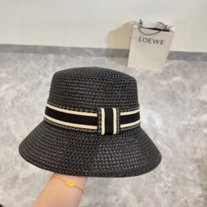 【AT1629】💛【DIORディオール】2024新作の高級編み帽子。夏の海辺で最適～新しい素材で編まれた～質感満点💯