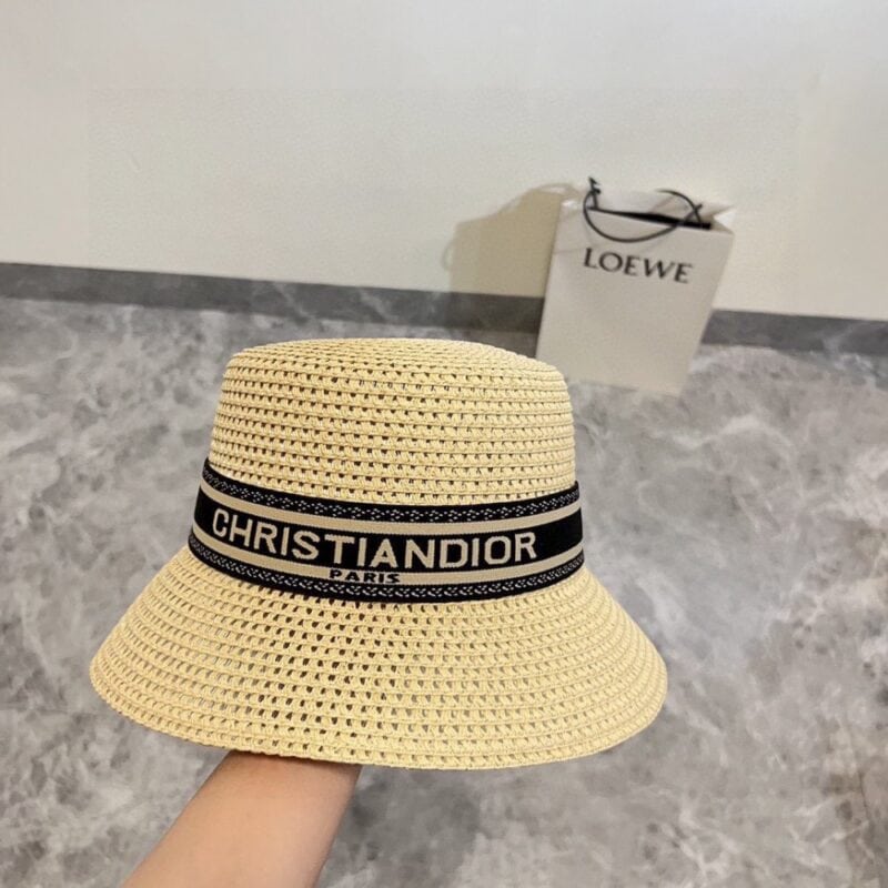 【AT1630】💛【DIORディオール】2024年の新作ブランド編み帽子ストローハット。夏のビーチでのおすすめ！新素材で編まれた质感満点💯