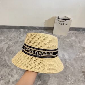 【AT1630】💛【DIORディオール】2024年の新作ブランド編み帽子ストローハット。夏のビーチでのおすすめ！新素材で編まれた质感満点💯
