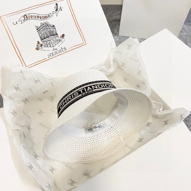 【AT1631】💛【DIORディオール】2024新作の大型編み帽子 サマーの海辺に最適〜新素材で編まれ〜質感満点💯