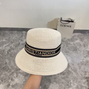 【AT1631】💛【DIORディオール】2024新作の大型編み帽子 サマーの海辺に最適〜新素材で編まれ〜質感満点💯