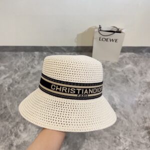 【AT1631】💛【DIORディオール】2024新作の大型編み帽子 サマーの海辺に最適〜新素材で編まれ〜質感満点💯