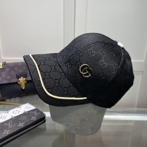 【AT1636】GUCCIの公式サイトから新作の野球帽が登場しました。オリジナルの品質が人気を集めています🔥🎩 製品の工芸は非常に精巧で、高級感があります！控えめな贅沢さがあり、持ち運びに便利です！売れ筋商品です！