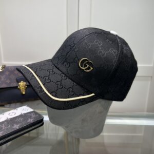 【AT1636】GUCCIの公式サイトから新作の野球帽が登場しました。オリジナルの品質が人気を集めています🔥🎩 製品の工芸は非常に精巧で、高級感があります！控えめな贅沢さがあり、持ち運びに便利です！売れ筋商品です！