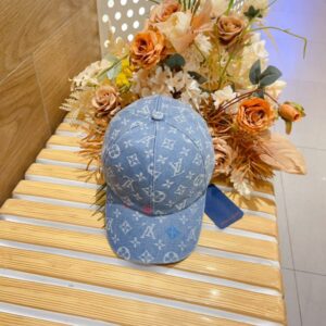 【AT1650】LVの新しい刺繍アルファベットベースボールキャップ、クラシックなヴィンテージアルファベット、決して古くならないファッション、インスタグラムのおしゃれなアカウント主がスタイリングの一部🤪