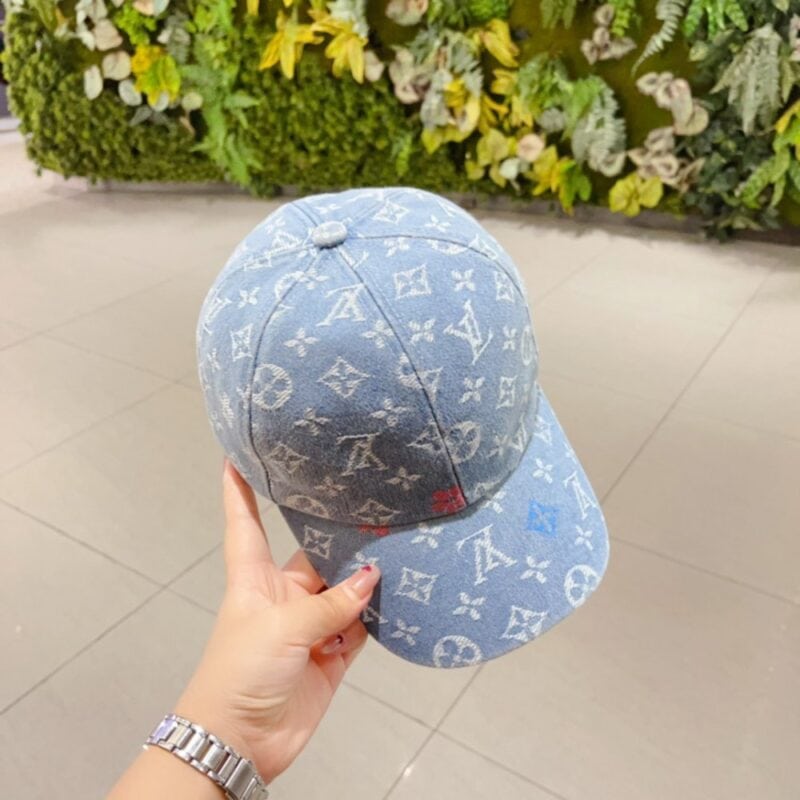 【AT1650】LVの新しい刺繍アルファベットベースボールキャップ、クラシックなヴィンテージアルファベット、決して古くならないファッション、インスタグラムのおしゃれなアカウント主がスタイリングの一部🤪