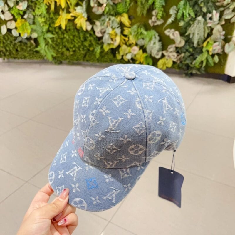 【AT1650】LVの新しい刺繍アルファベットベースボールキャップ、クラシックなヴィンテージアルファベット、決して古くならないファッション、インスタグラムのおしゃれなアカウント主がスタイリングの一部🤪