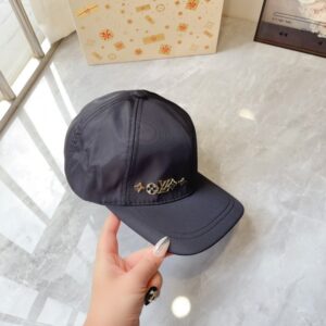 【AT1655】LV新作刺繍四季ベースボールキャップ。高品質なカスタマイズ。素材：100％コットン