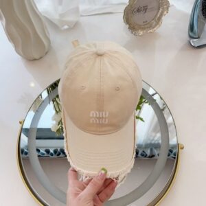 【AT1659】Miu〜新しい散らかったひげのキャップ。 このキャップは本当にトレンドを超えたアイテムで、コスパも非常に良く、逆転の美しさ〜