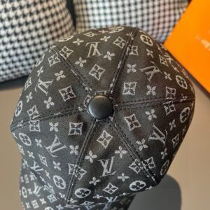 【AT1662】ボックスと布袋付き、LVルイヴィトンの新しいベースボールキャップ、七彩提花、帆布素材+頭皮牛革、純綿裏地、軽く透ける！質感抜群、基本的な頭囲は56、パッチ調整可能です。