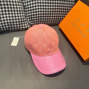 【AT1663】ボックスと布袋付き、LV（ルイ・ヴィトン）の新しいオリジナル野球帽。革が押し花され、デニムの生地で、細部まで細かい仕上がりで、質が素晴らしいです。基本のサイズは56で、パッチで調整可能です。