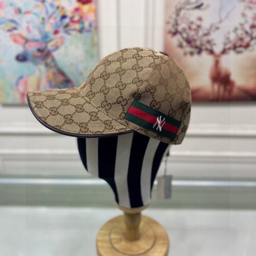 【AT1667】ボックス付きの布袋、NY＆Gucci（グッチ）の最新コラボ商品、オリジナルの野球帽、キャンバス生地+上質な牛革を使用して、質の良い商品です！おしゃれで使いやすい、おしゃれな男性や女性のための最適な選択肢です。基本的なサイズは56で、調整可能なパッチが付いています。